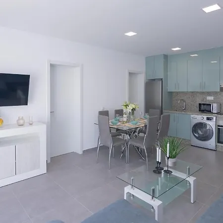 Apartment Family 1 Beachfront Corralejo By Holidays Home Buitenkant foto